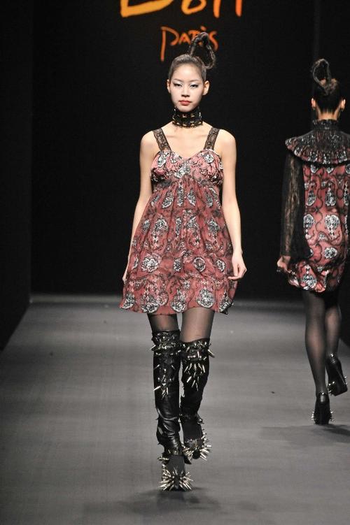 2011/12秋冬Doii Paris首爾時裝發(fā)布會 飾品的藝術與革新